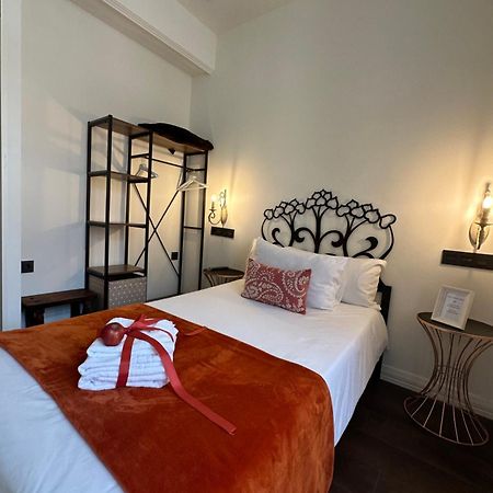 Claren'S Boutique Rooms Cangas De Narcea Exterior photo