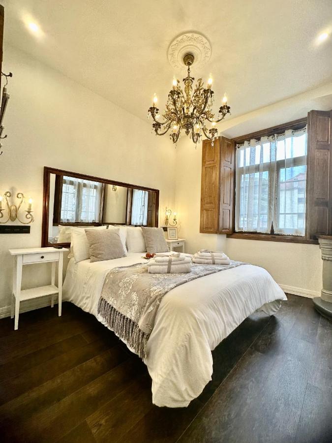Claren'S Boutique Rooms Cangas De Narcea Exterior photo