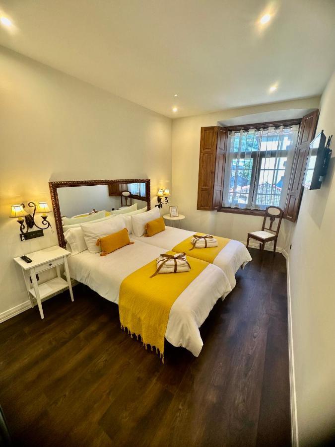 Claren'S Boutique Rooms Cangas De Narcea Exterior photo