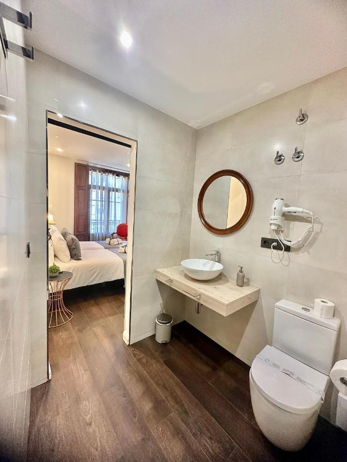 Claren'S Boutique Rooms Cangas De Narcea Exterior photo