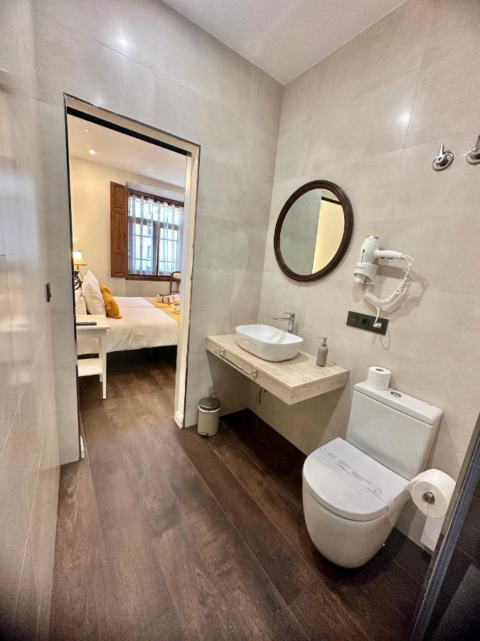 Claren'S Boutique Rooms Cangas De Narcea Exterior photo