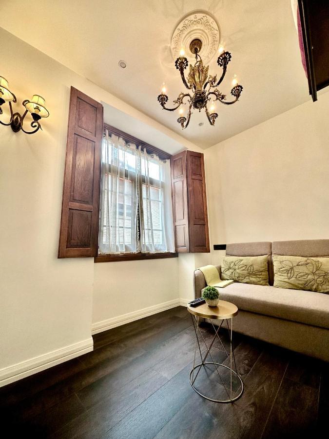 Claren'S Boutique Rooms Cangas De Narcea Exterior photo